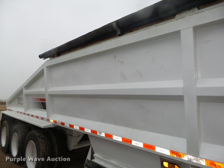 image for item DA0507 2012 Dakota 4300BDT bottom dump trailer