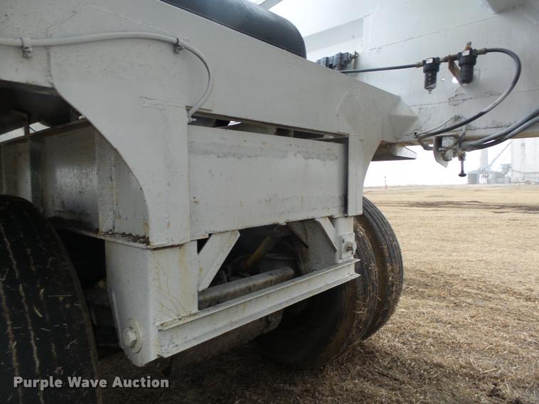 image for item DA0507 2012 Dakota 4300BDT bottom dump trailer