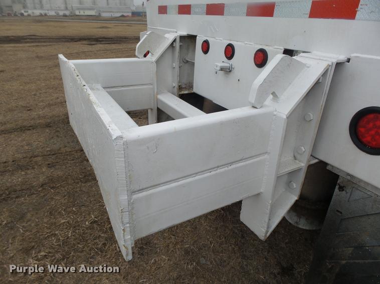 image for item DA0507 2012 Dakota 4300BDT bottom dump trailer