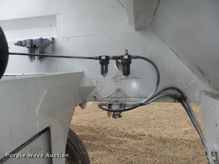 image for item DA0507 2012 Dakota 4300BDT bottom dump trailer