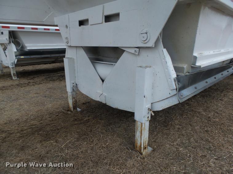 image for item DA0507 2012 Dakota 4300BDT bottom dump trailer