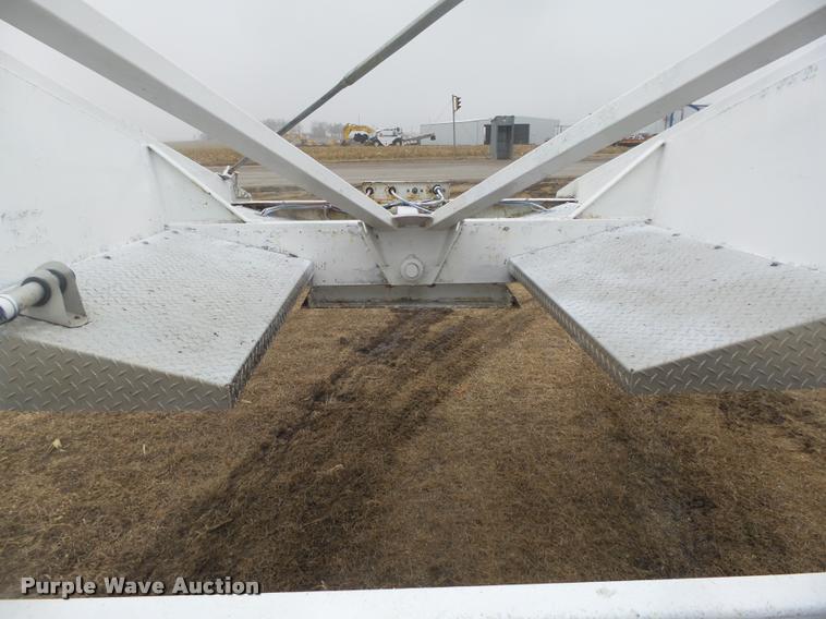 image for item DA0507 2012 Dakota 4300BDT bottom dump trailer