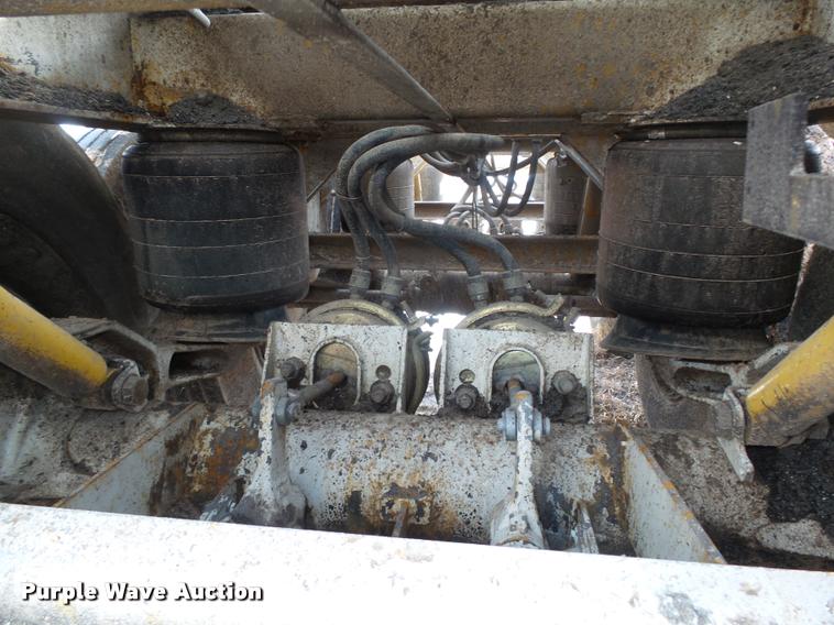 image for item DA0507 2012 Dakota 4300BDT bottom dump trailer