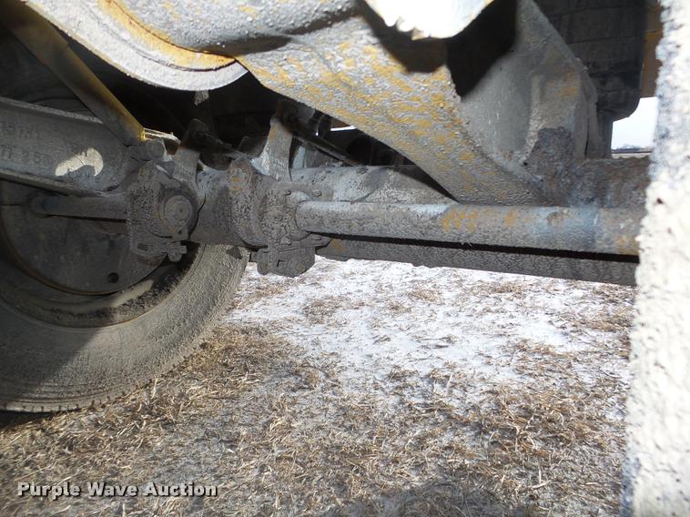 image for item DA0507 2012 Dakota 4300BDT bottom dump trailer