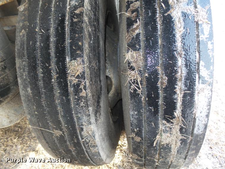 image for item DA0507 2012 Dakota 4300BDT bottom dump trailer