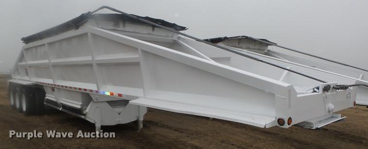 image for item DA0508 2012 Dakota 4300BDT bottom dump trailer
