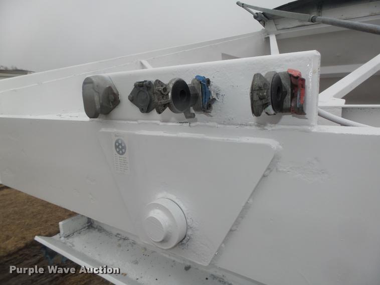 image for item DA0508 2012 Dakota 4300BDT bottom dump trailer