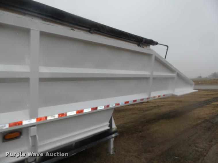 image for item DA0508 2012 Dakota 4300BDT bottom dump trailer