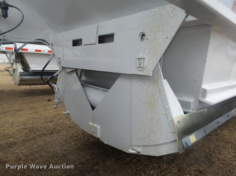 image for item DA0508 2012 Dakota 4300BDT bottom dump trailer
