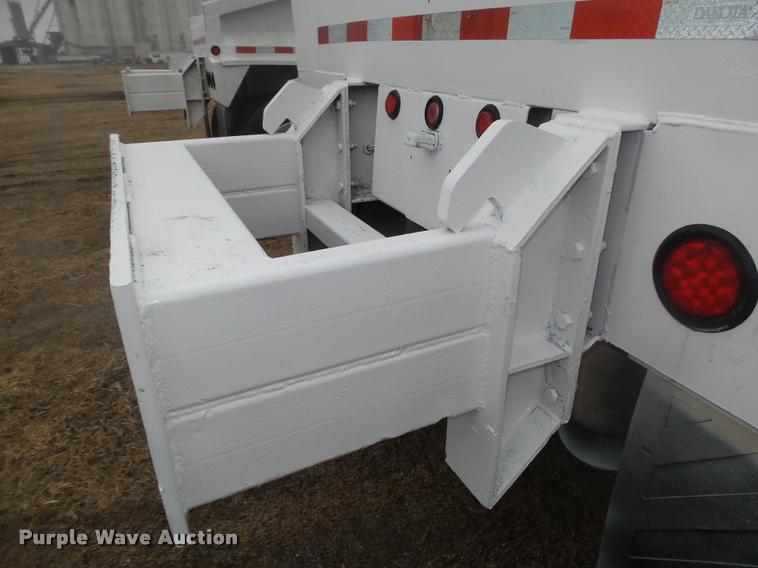 image for item DA0508 2012 Dakota 4300BDT bottom dump trailer