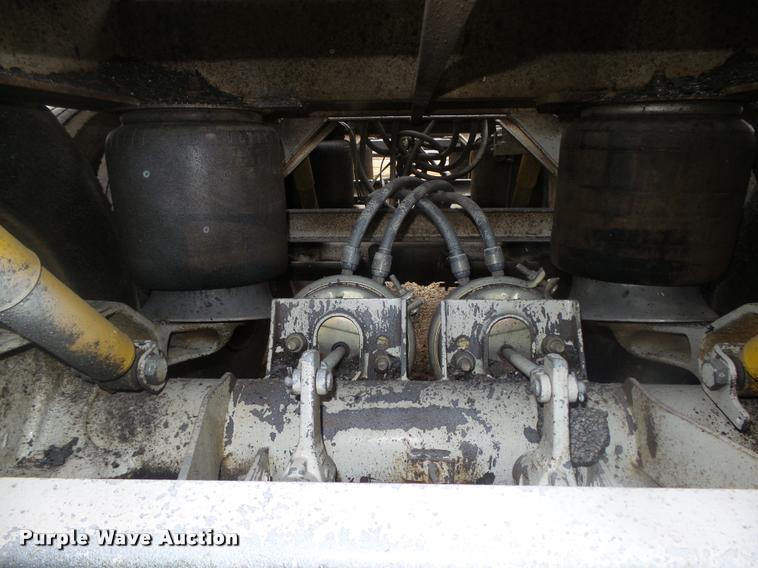 image for item DA0508 2012 Dakota 4300BDT bottom dump trailer