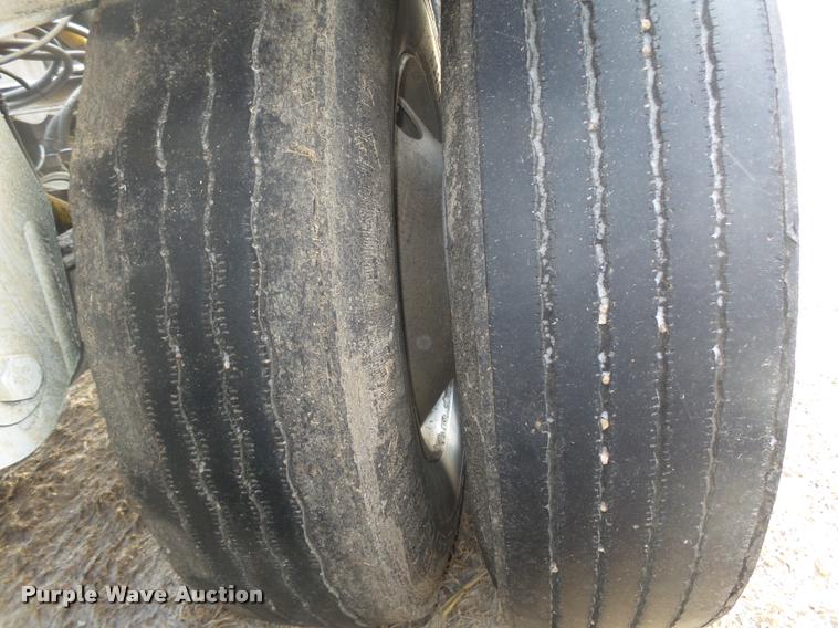 image for item DA0508 2012 Dakota 4300BDT bottom dump trailer