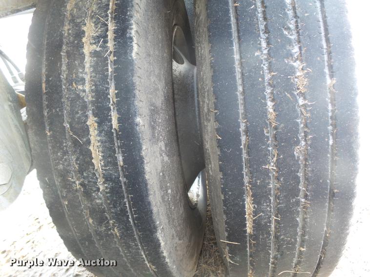 image for item DA0508 2012 Dakota 4300BDT bottom dump trailer