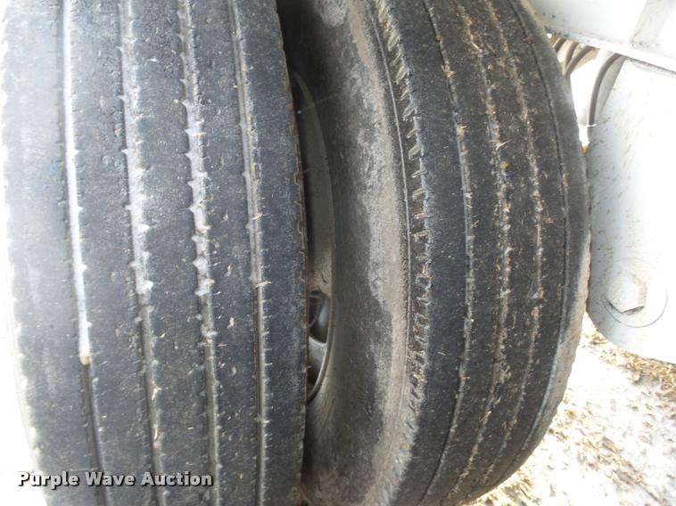 image for item DA0508 2012 Dakota 4300BDT bottom dump trailer