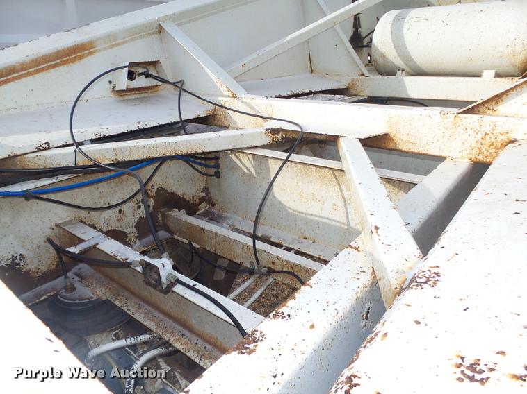 image for item DA0509 1999 Road Master G440 bottom dump trailer