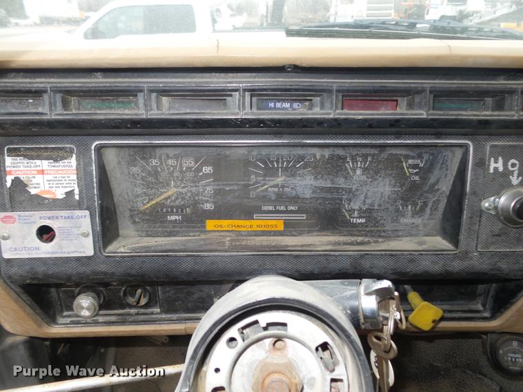 image for item DA0510 1985 Ford F700 fuel truck