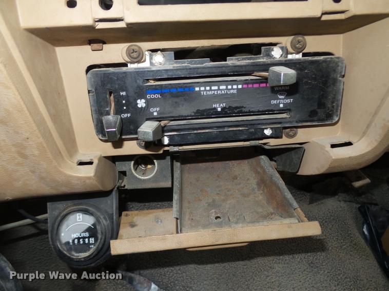 image for item DA0510 1985 Ford F700 fuel truck