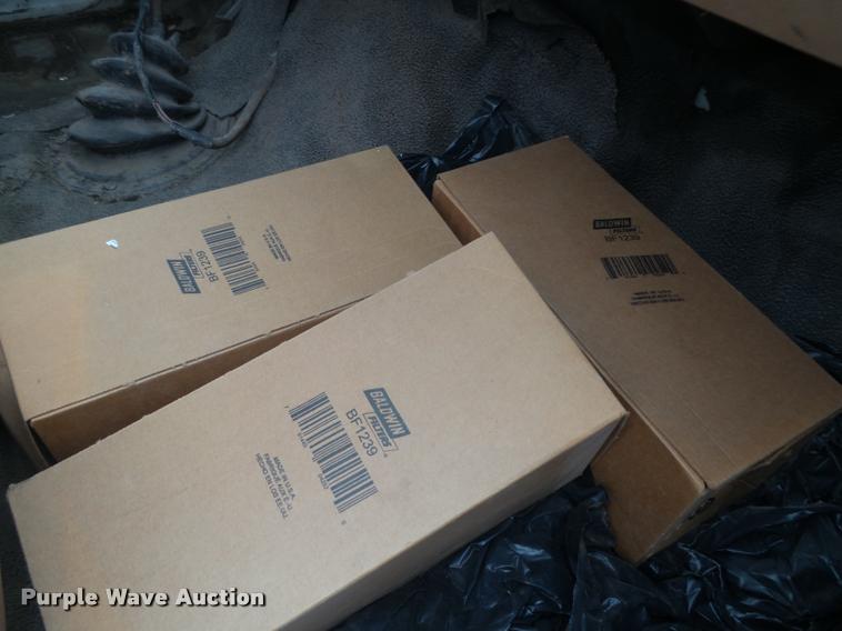 image for item DA0510 1985 Ford F700 fuel truck