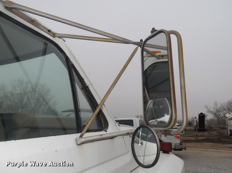 image for item DA0510 1985 Ford F700 fuel truck