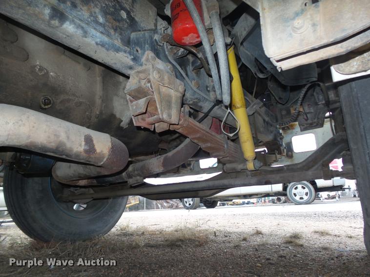 image for item DA0510 1985 Ford F700 fuel truck