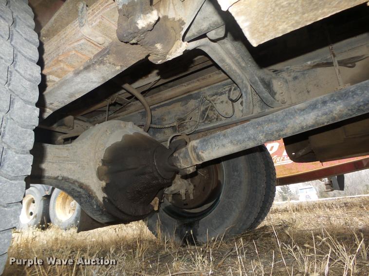 image for item DA0510 1985 Ford F700 fuel truck