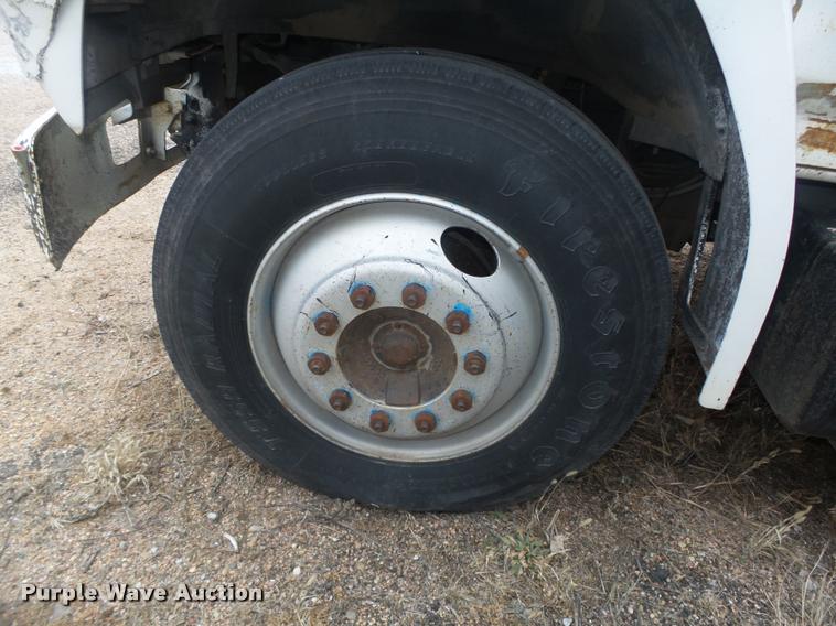 image for item DA0510 1985 Ford F700 fuel truck