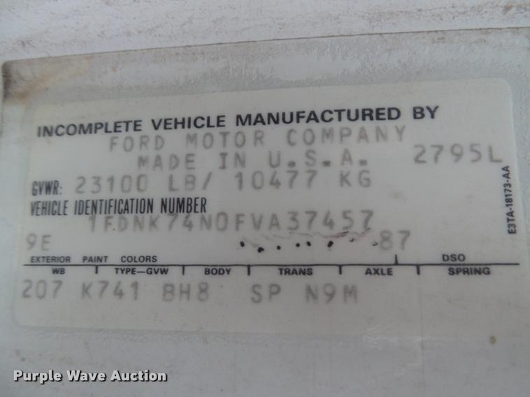 image for item DA0510 1985 Ford F700 fuel truck