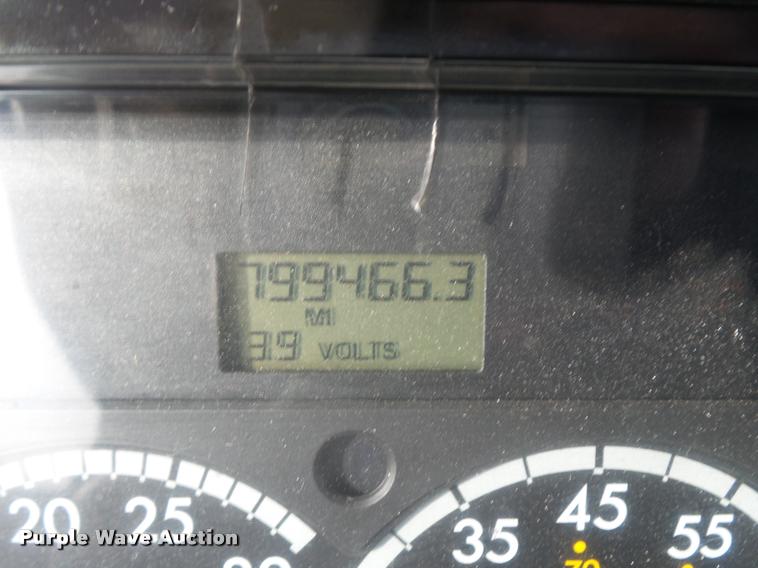 image for item DA0512 2006 Freightliner Columbia semi truck