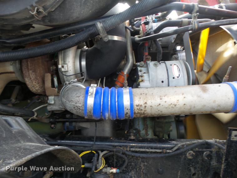 image for item DA0512 2006 Freightliner Columbia semi truck