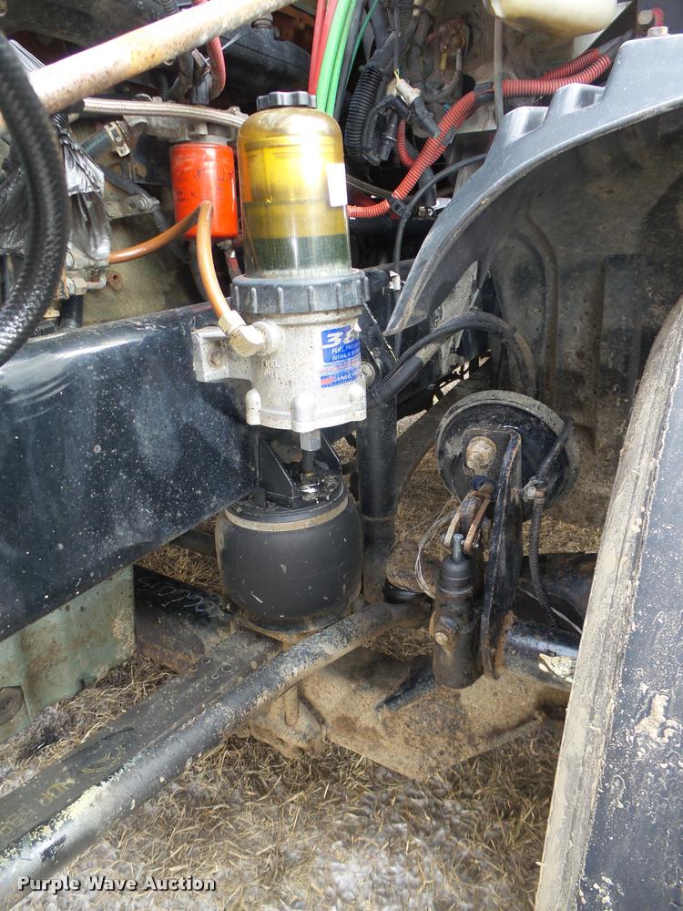 image for item DA0512 2006 Freightliner Columbia semi truck