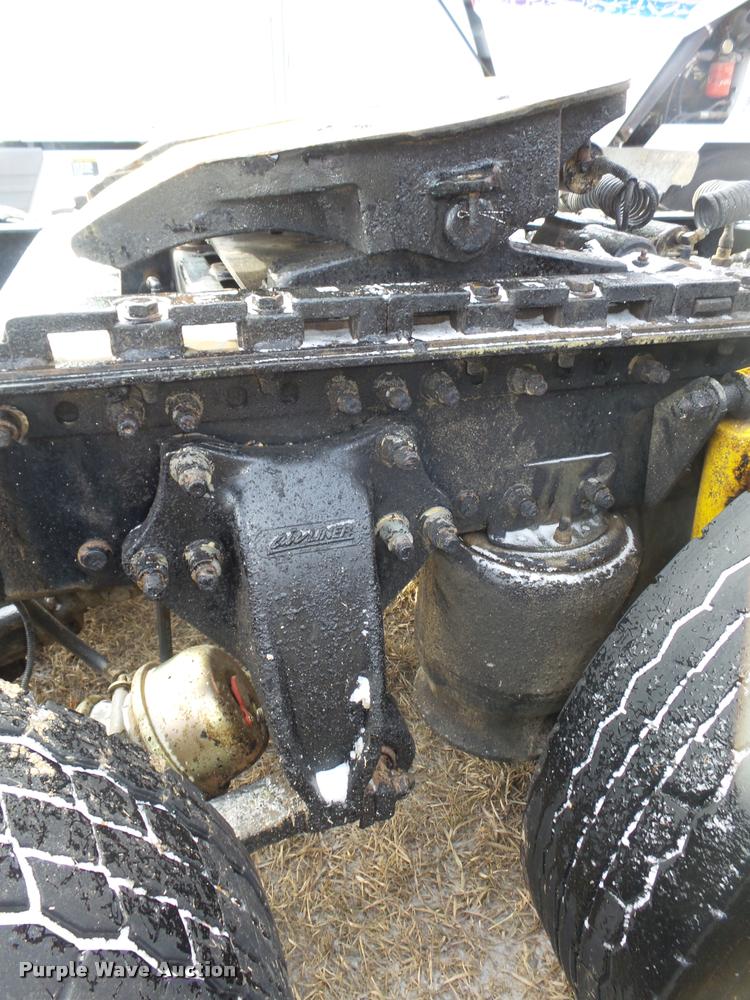 image for item DA0512 2006 Freightliner Columbia semi truck