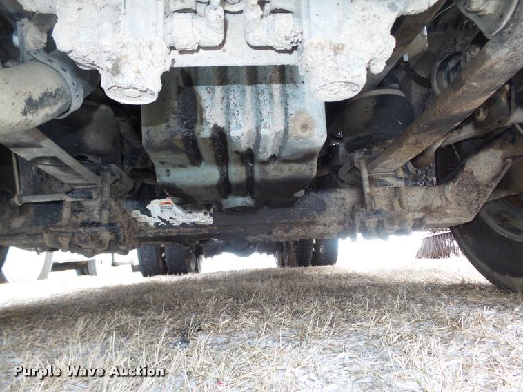 image for item DA0512 2006 Freightliner Columbia semi truck