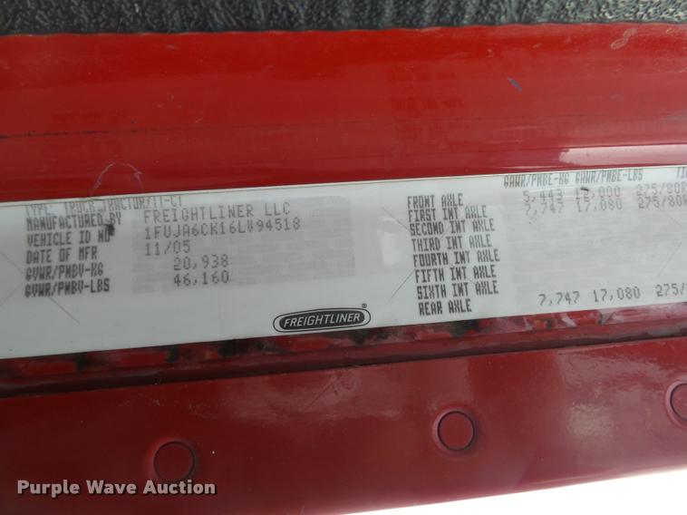 image for item DA0512 2006 Freightliner Columbia semi truck