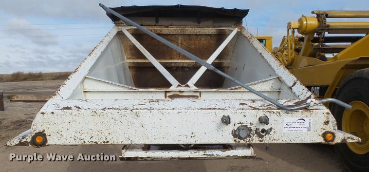 image for item DA0513 1997 Road Master G420 bottom dump trailer