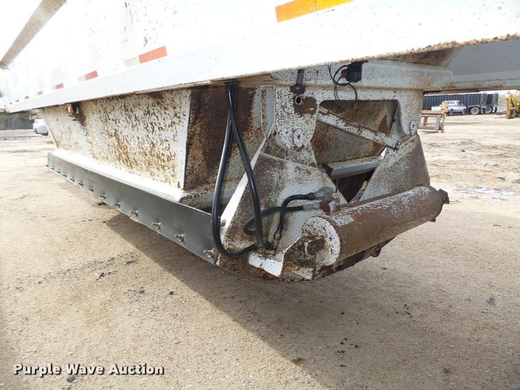 image for item DA0513 1997 Road Master G420 bottom dump trailer