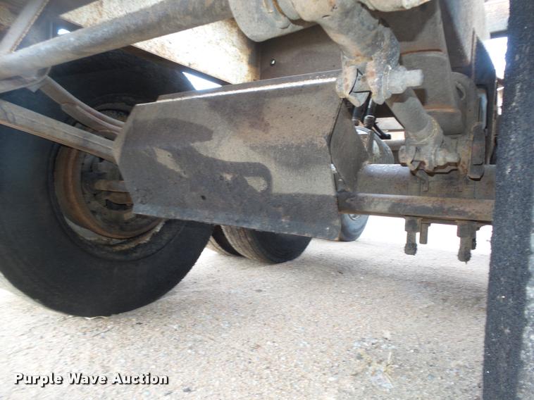 image for item DA0513 1997 Road Master G420 bottom dump trailer