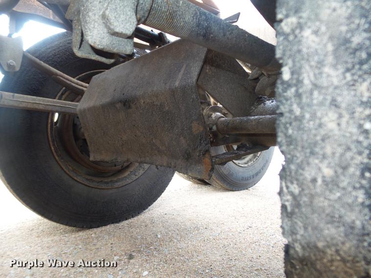 image for item DA0513 1997 Road Master G420 bottom dump trailer