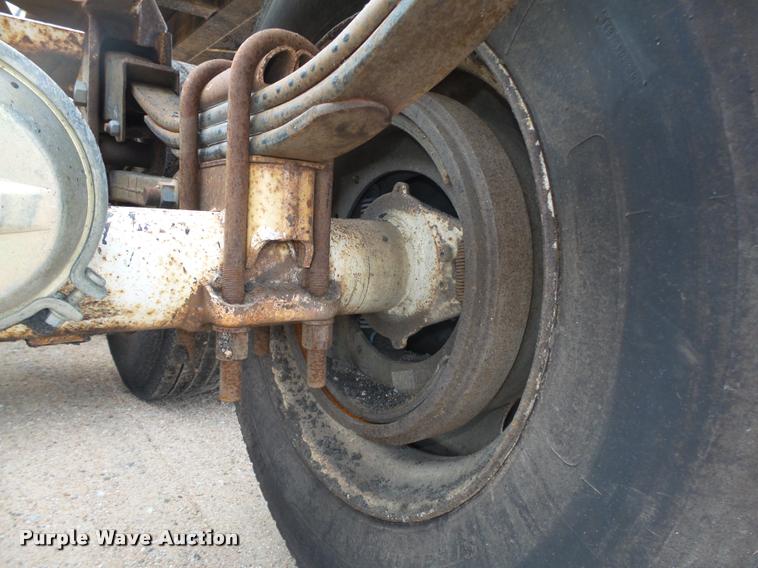 image for item DA0513 1997 Road Master G420 bottom dump trailer