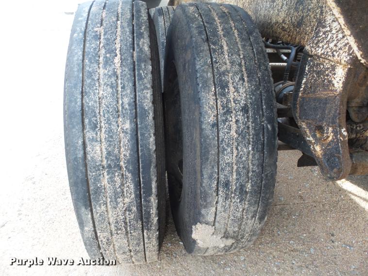 image for item DA0513 1997 Road Master G420 bottom dump trailer