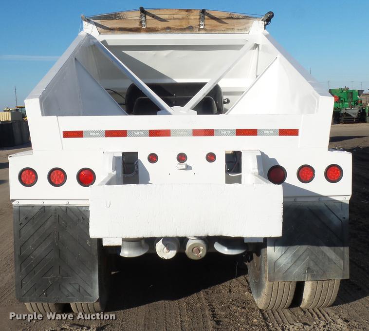 image for item DA0519 2013 Dakota 4300BDT bottom dump trailer