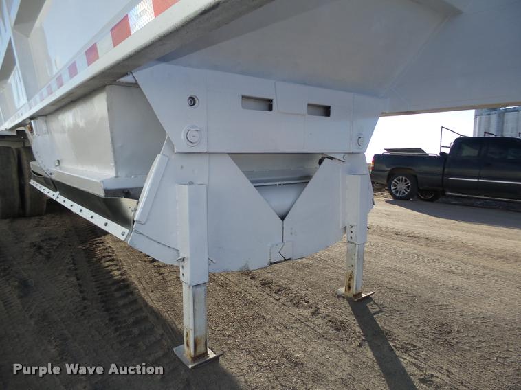 image for item DA0519 2013 Dakota 4300BDT bottom dump trailer