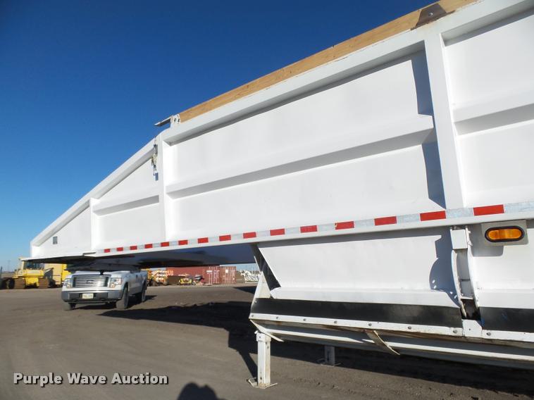 image for item DA0519 2013 Dakota 4300BDT bottom dump trailer