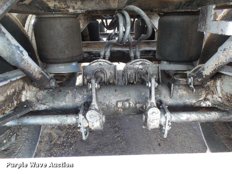 image for item DA0519 2013 Dakota 4300BDT bottom dump trailer