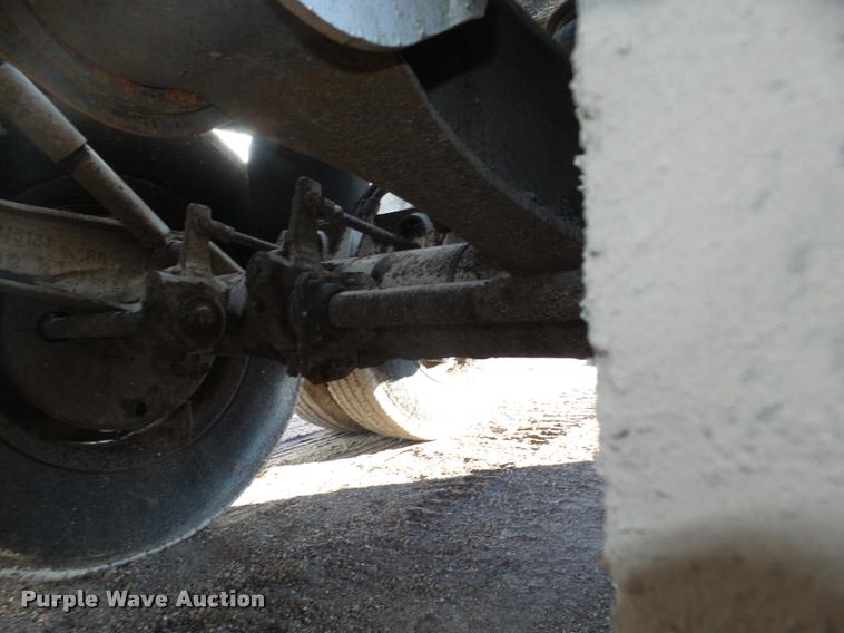 image for item DA0519 2013 Dakota 4300BDT bottom dump trailer