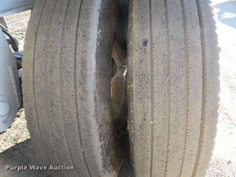 image for item DA0519 2013 Dakota 4300BDT bottom dump trailer