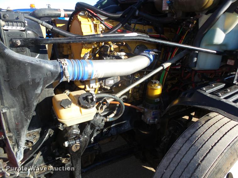 image for item DA0520 2007 Freightliner Columbia semi truck