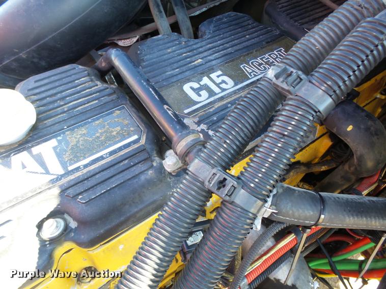 image for item DA0520 2007 Freightliner Columbia semi truck