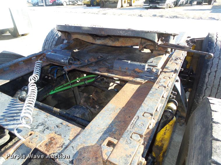 image for item DA0520 2007 Freightliner Columbia semi truck