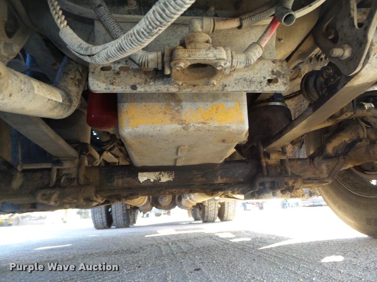 image for item DA0520 2007 Freightliner Columbia semi truck