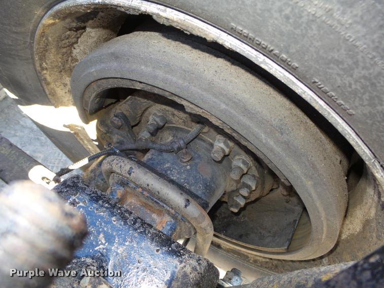 image for item DA0520 2007 Freightliner Columbia semi truck